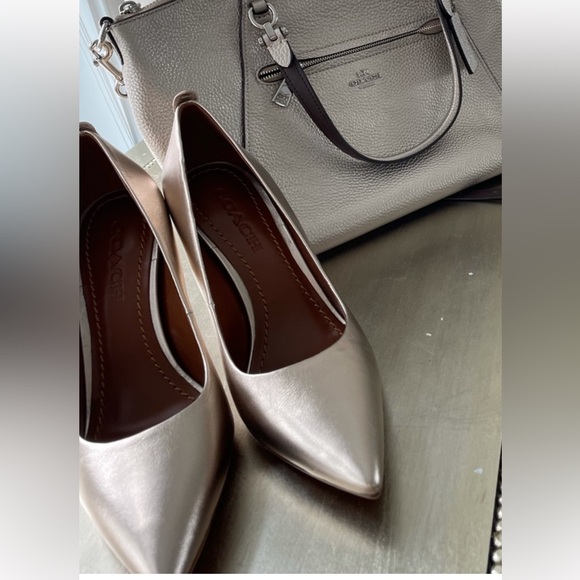 coach heel - Picture 3 of 3